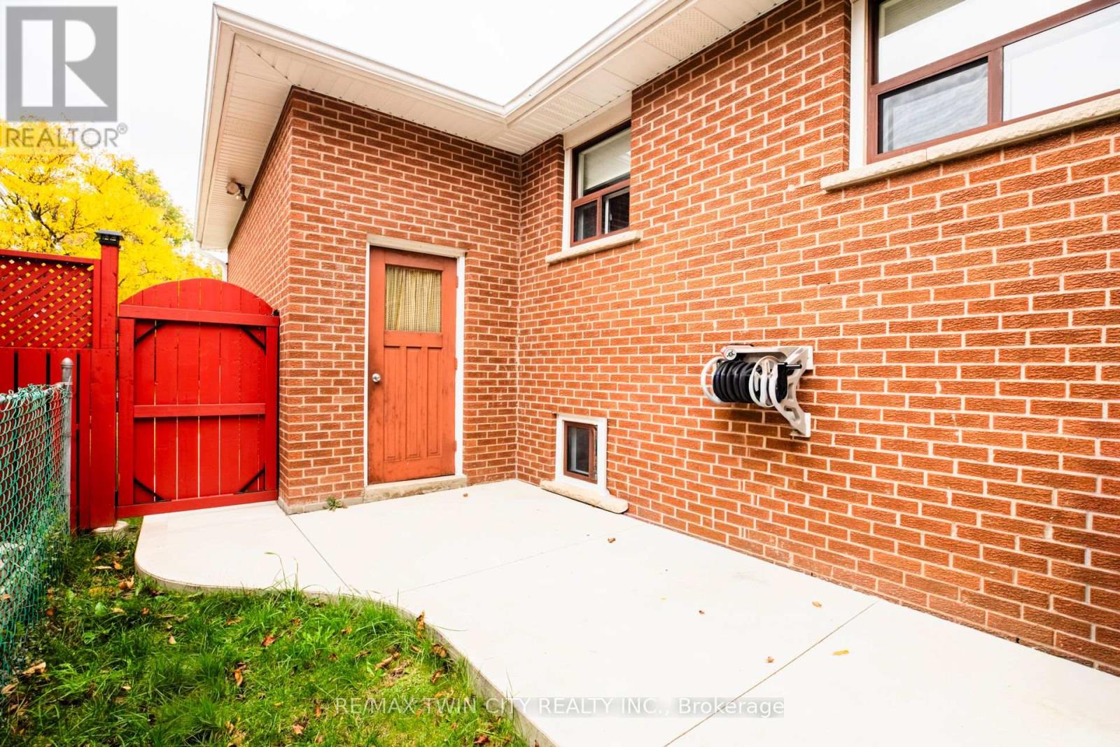 20 Manorcrest Street, Brampton, Ontario  L6S 2X1 - Photo 14 - W12476825