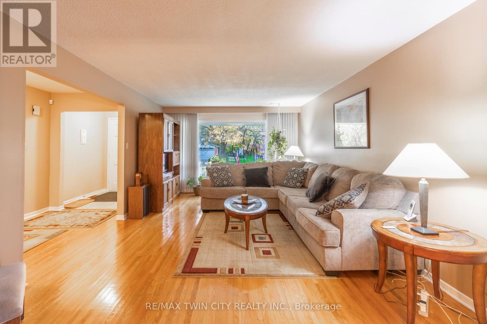 20 Manorcrest Street, Brampton, Ontario  L6S 2X1 - Photo 19 - W12476825