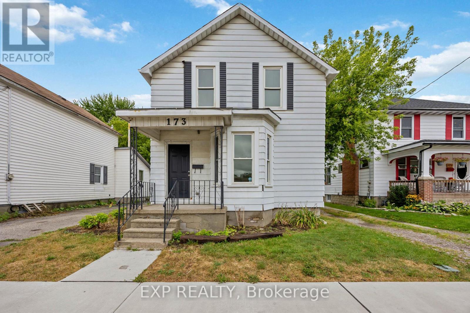 173 Brock Street S, Sarnia, Ontario  N7T 2W3 - Photo 1 - X12487033