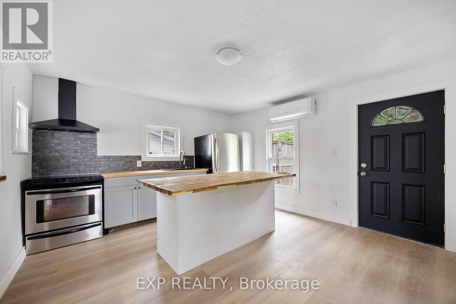 173 Brock Street S, Sarnia, Ontario  N7T 2W3 - Photo 11 - X12487033