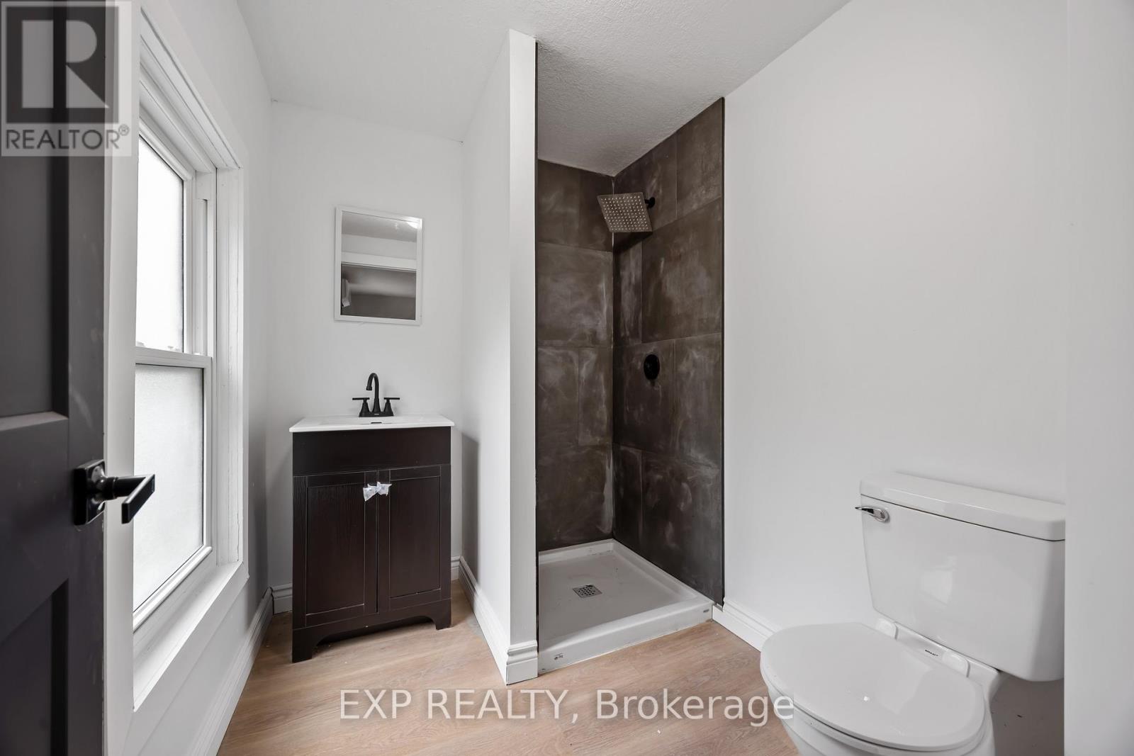 173 Brock Street S, Sarnia, Ontario  N7T 2W3 - Photo 15 - X12487033