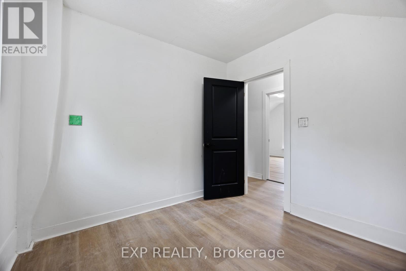 173 Brock Street S, Sarnia, Ontario  N7T 2W3 - Photo 20 - X12487033