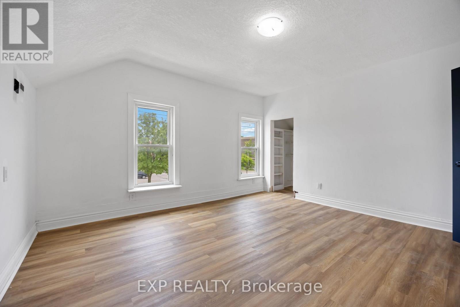 173 Brock Street S, Sarnia, Ontario  N7T 2W3 - Photo 26 - X12487033