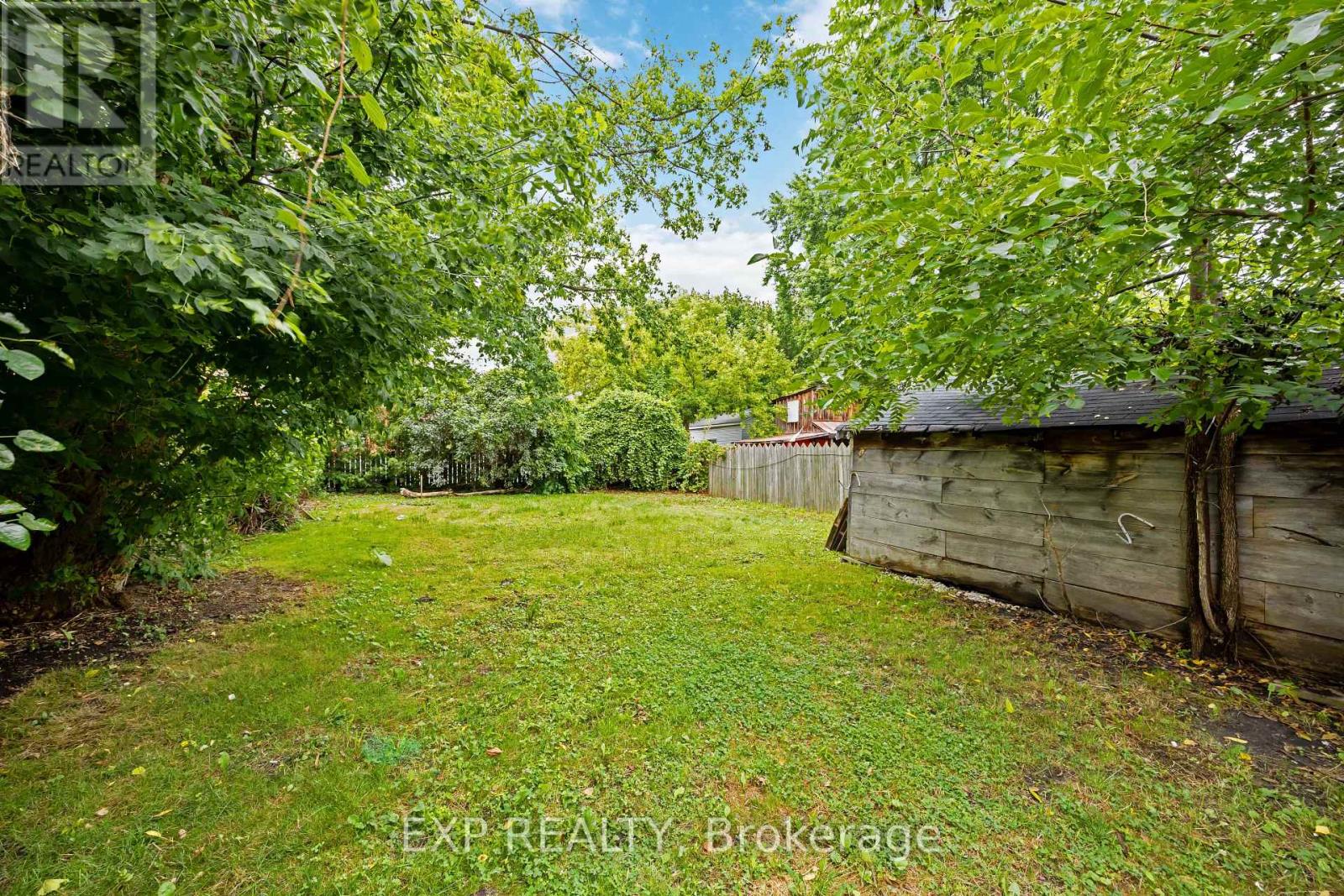 173 Brock Street S, Sarnia, Ontario  N7T 2W3 - Photo 30 - X12487033