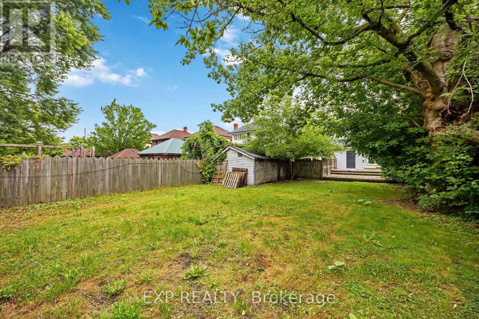 173 Brock Street S, Sarnia, Ontario  N7T 2W3 - Photo 31 - X12487033