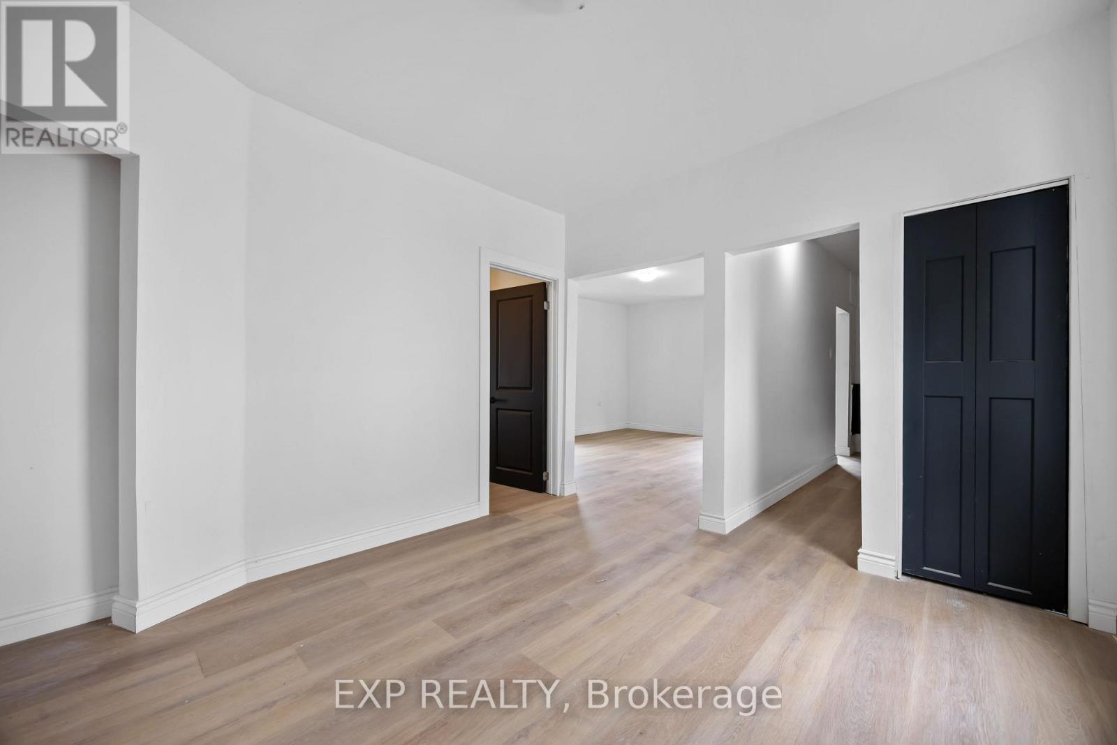 173 Brock Street S, Sarnia, Ontario  N7T 2W3 - Photo 8 - X12487033