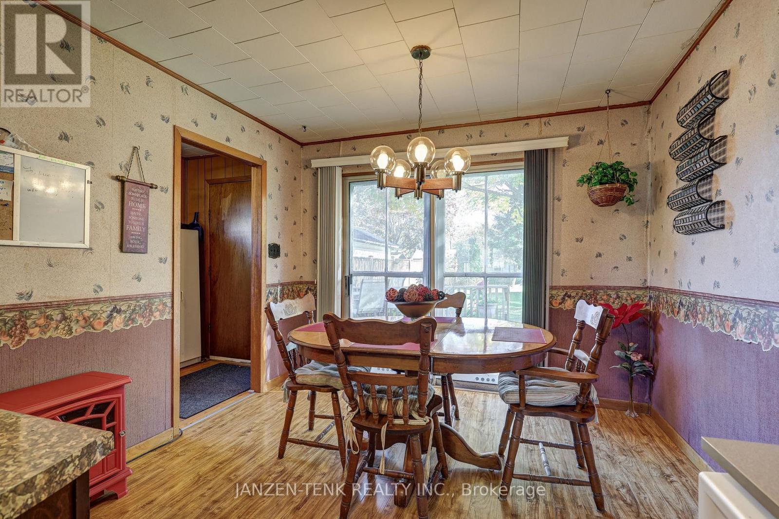 24 Chatham Street, Bayham, Ontario  N0J 1T0 - Photo 12 - X12487062