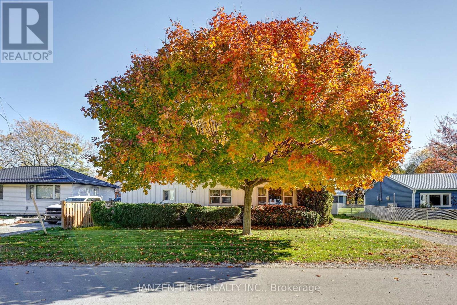 24 Chatham Street, Bayham, Ontario  N0J 1T0 - Photo 3 - X12487062