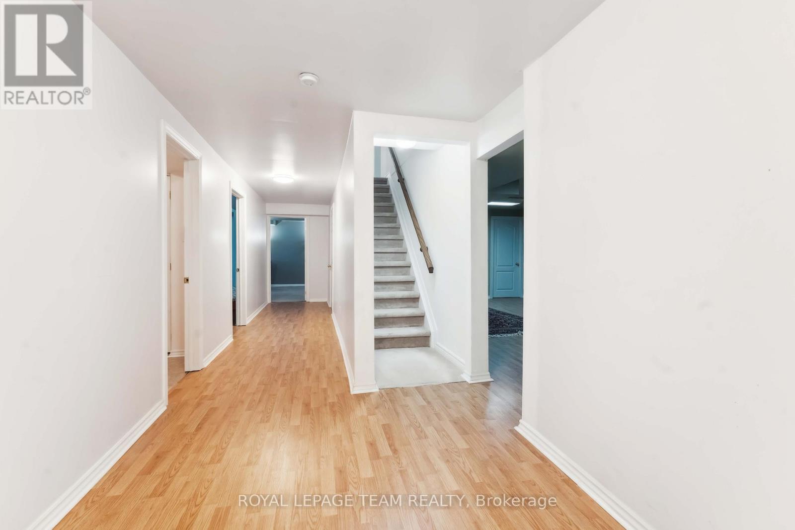 39 Vermont Avenue, Ottawa, Ontario  K2G 6M2 - Photo 37 - X12487052