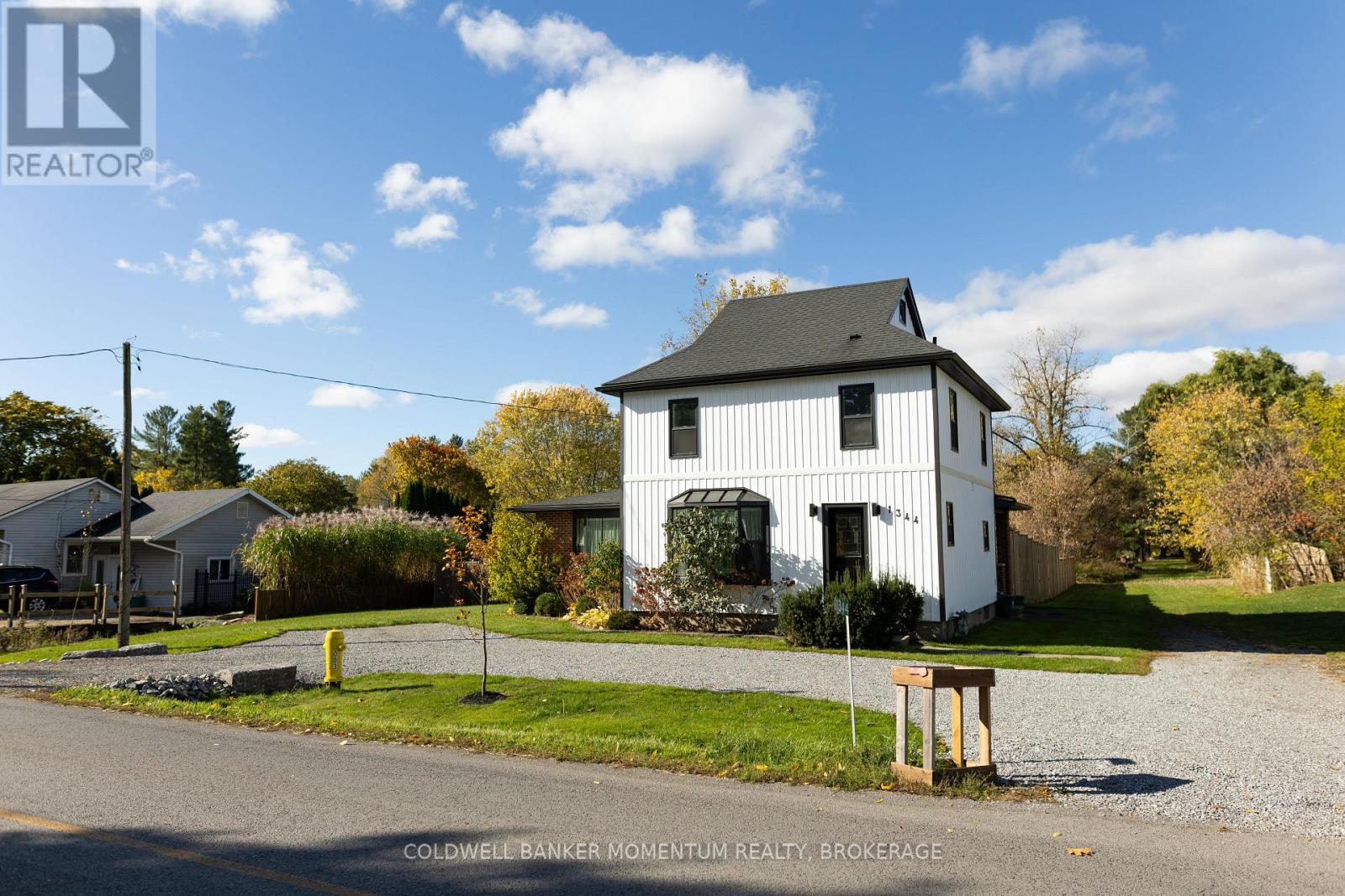 1344 Effingham Street, Pelham, Ontario  L0S 1M0 - Photo 2 - X12487055