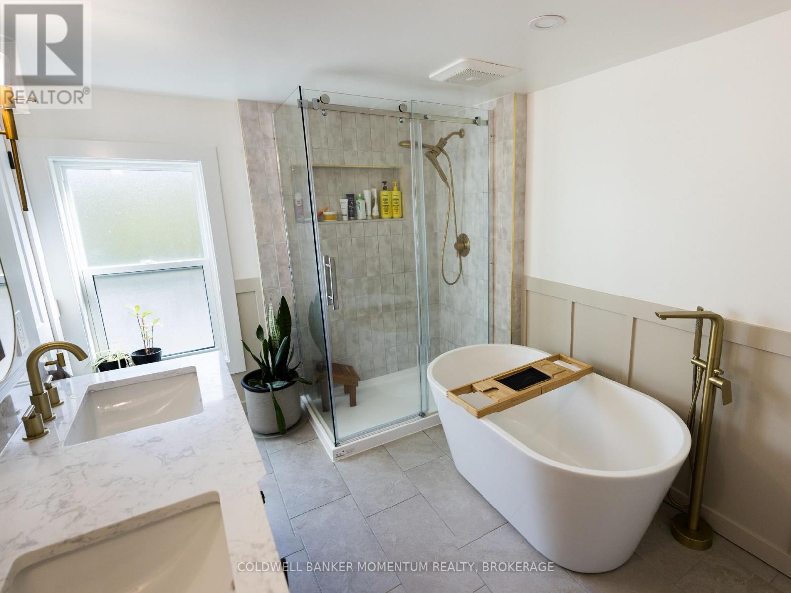 1344 Effingham Street, Pelham, Ontario  L0S 1M0 - Photo 33 - X12487055