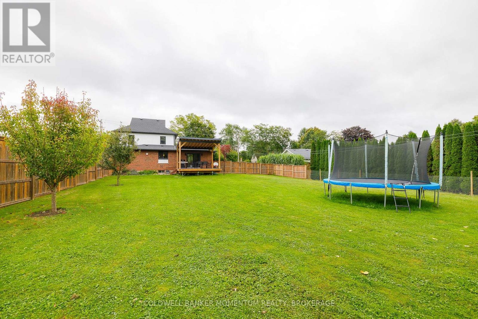 1344 Effingham Street, Pelham (Fenwick), Ontario  L0S 1M0 - Photo 46 - X12487055