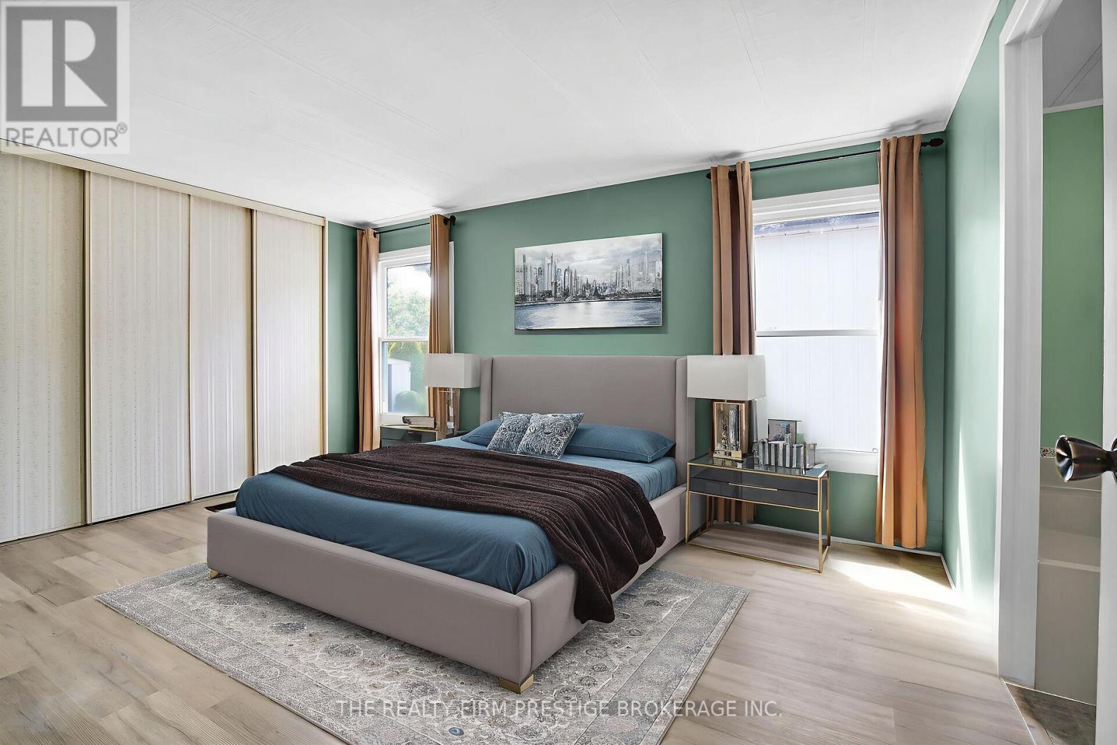 34 Miller St Street, Strathroy-Caradoc, Ontario  N7G 3K8 - Photo 11 - X12396331