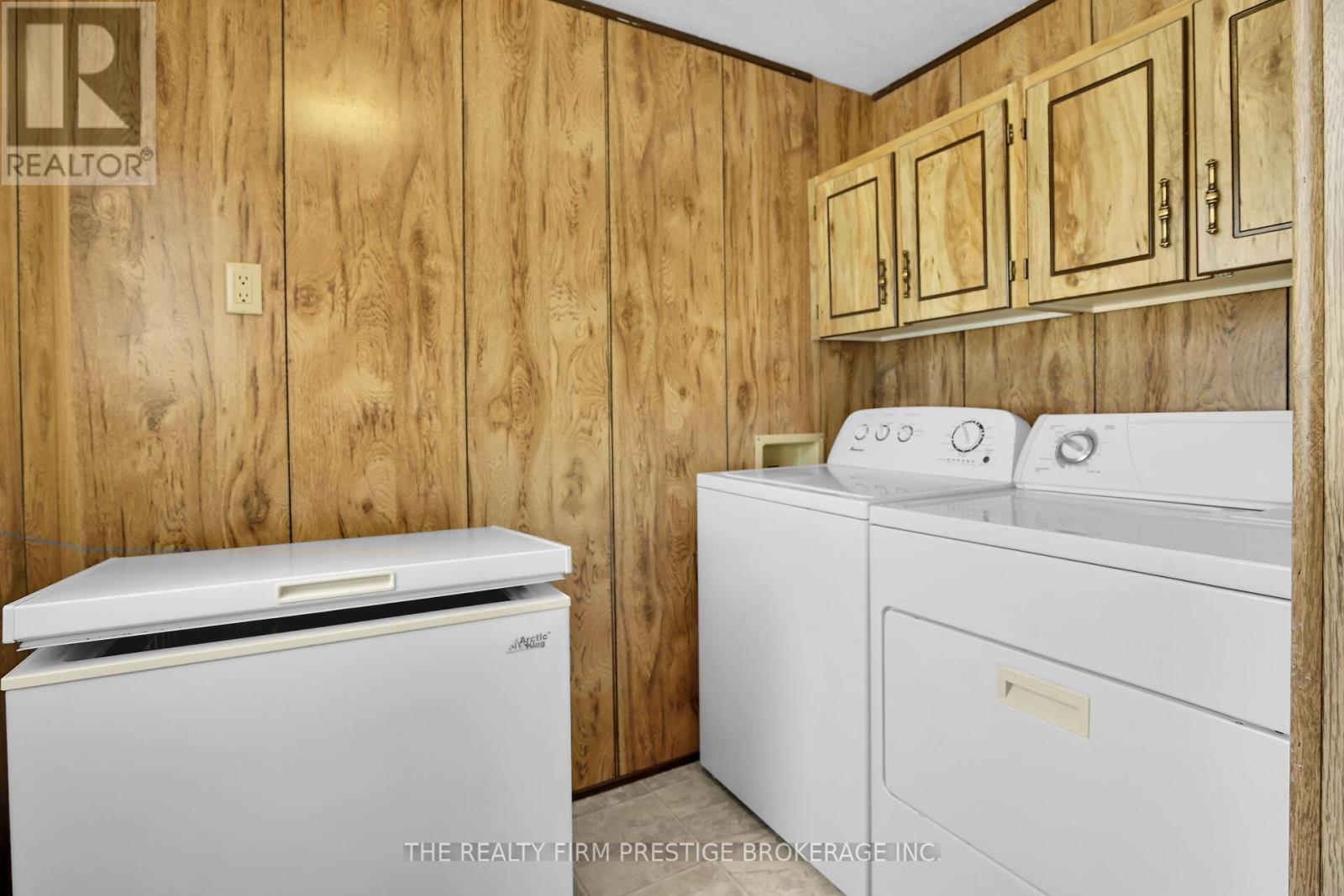 34 Miller St Street, Strathroy-Caradoc, Ontario  N7G 3K8 - Photo 17 - X12396331