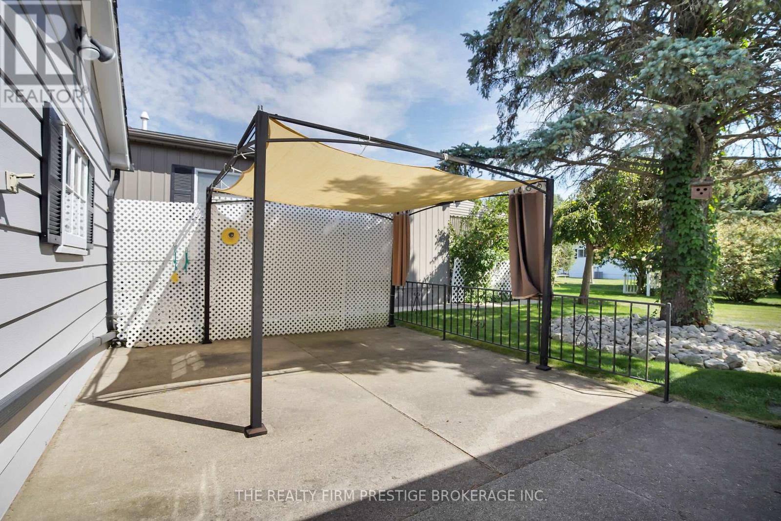 34 Miller St Street, Strathroy-Caradoc, Ontario  N7G 3K8 - Photo 18 - X12396331