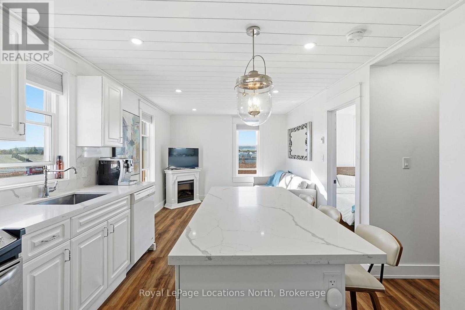 303 - 110 Sykes Street N, Meaford, Ontario  N4L 1S6 - Photo 4 - X12487067