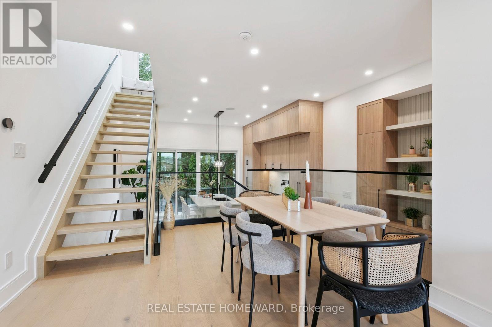 32 Westlake Crescent, Toronto, Ontario  M4C 2X2 - Photo 10 - E12487034