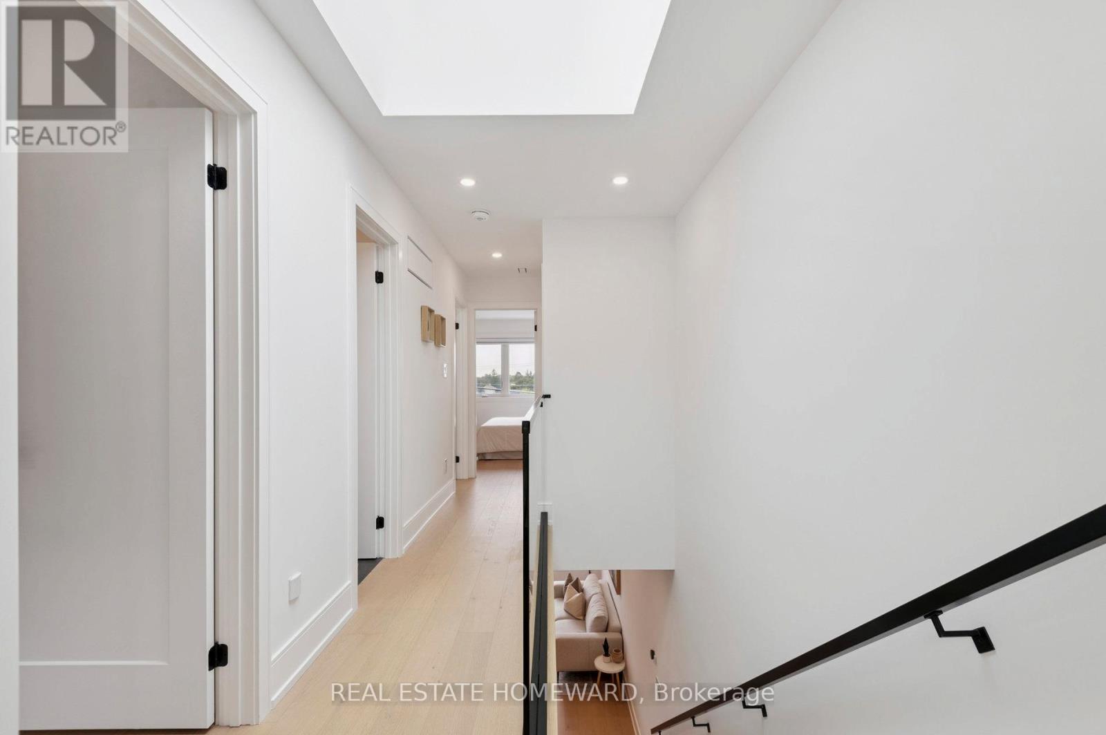 32 Westlake Crescent, Toronto, Ontario  M4C 2X2 - Photo 14 - E12487034