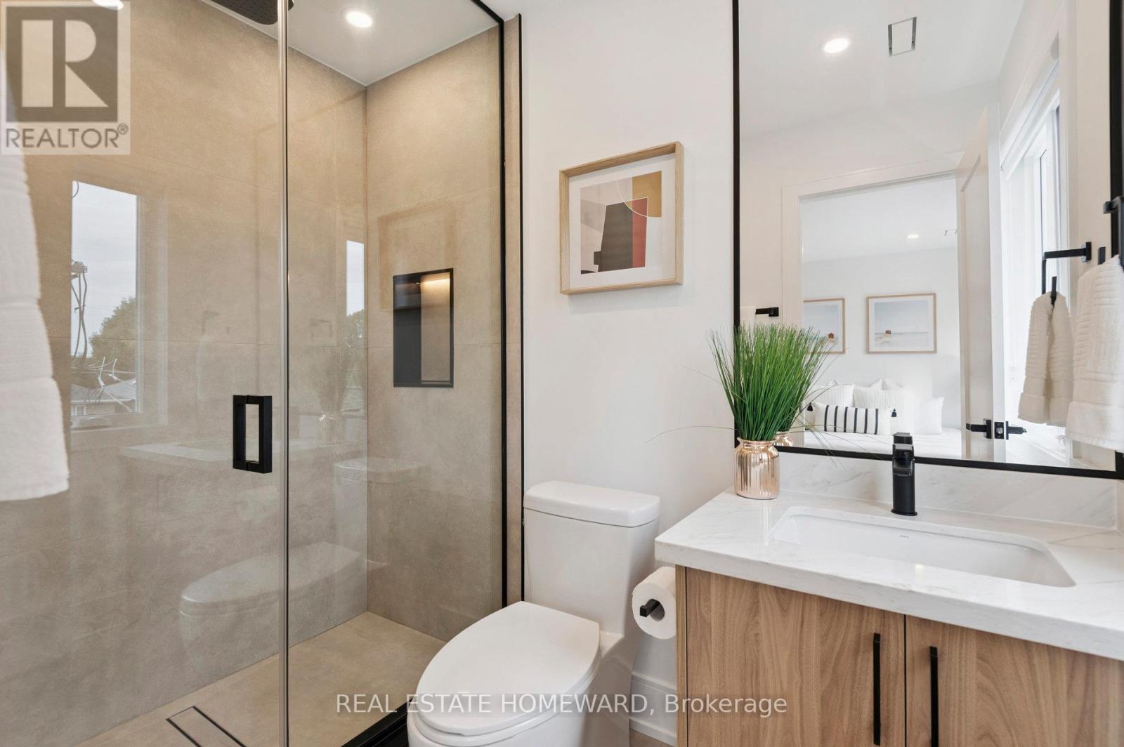 32 Westlake Crescent, Toronto, Ontario  M4C 2X2 - Photo 21 - E12487034