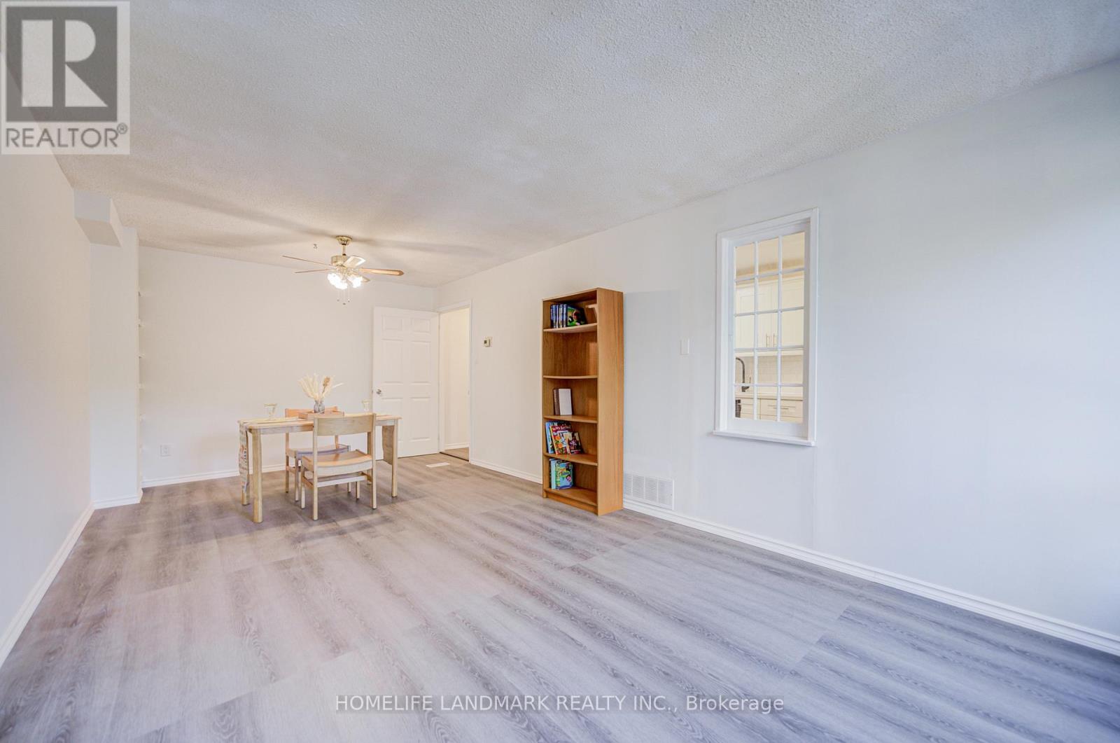 3025 Bridletowne Circle, Toronto, Ontario  M1W 2C9 - Photo 11 - E12487049