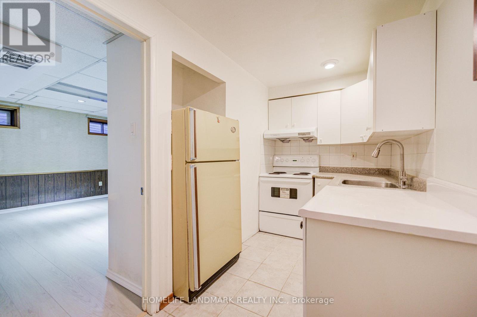 3025 Bridletowne Circle, Toronto, Ontario  M1W 2C9 - Photo 34 - E12487049