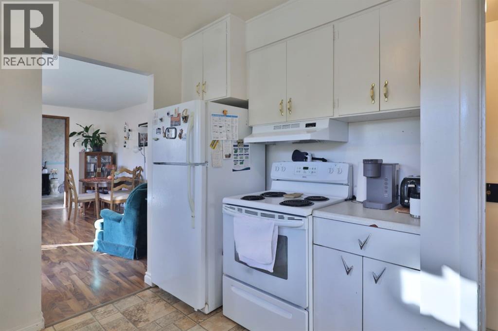 4616 46 Street, Camrose, Alberta  T4V 1G4 - Photo 6 - A2267344