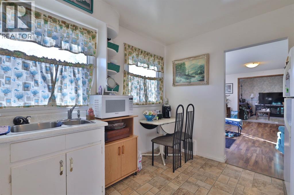 4616 46 Street, Camrose, Alberta  T4V 1G4 - Photo 7 - A2267344