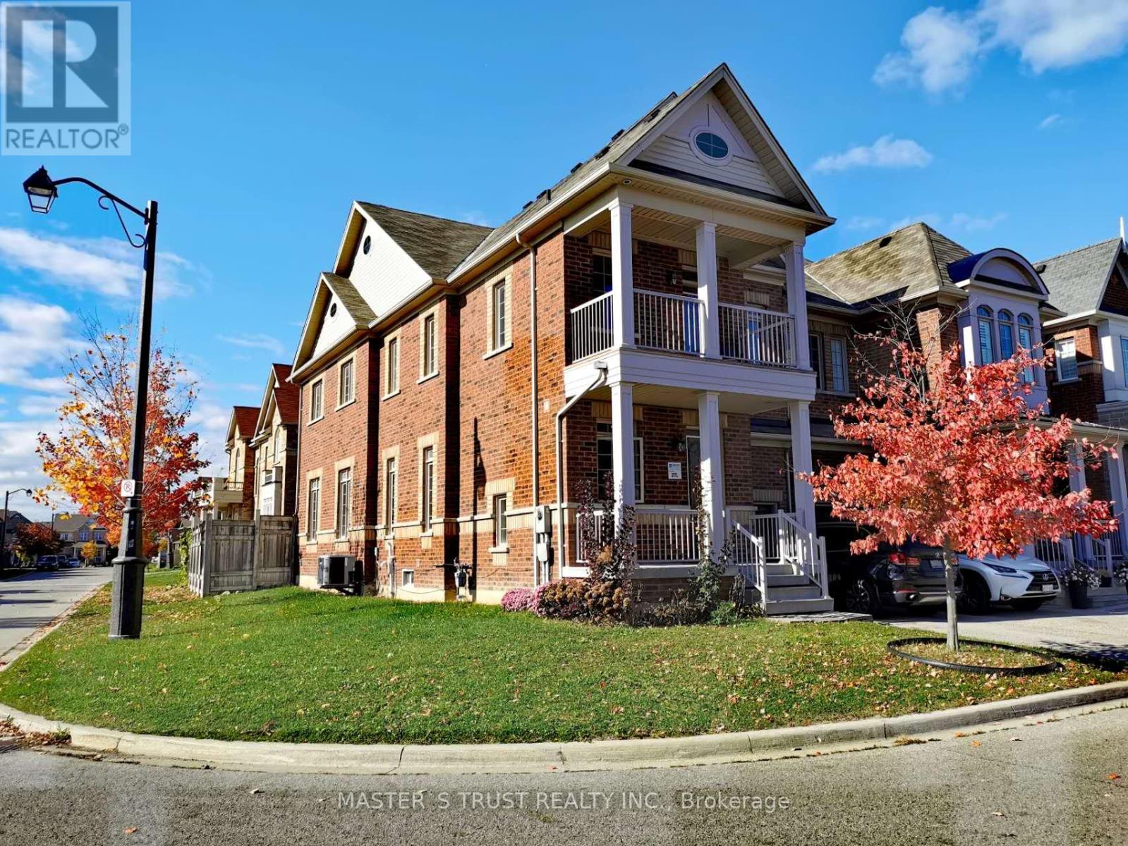 16 William Bartlett Drive, Markham, Ontario  L6C 0P6 - Photo 2 - N12487053