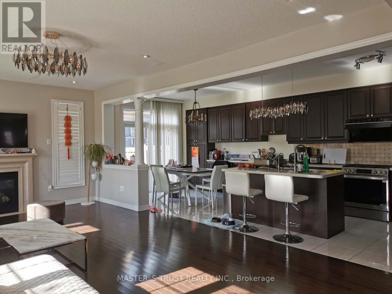 16 William Bartlett Drive, Markham, Ontario  L6C 0P6 - Photo 6 - N12487053