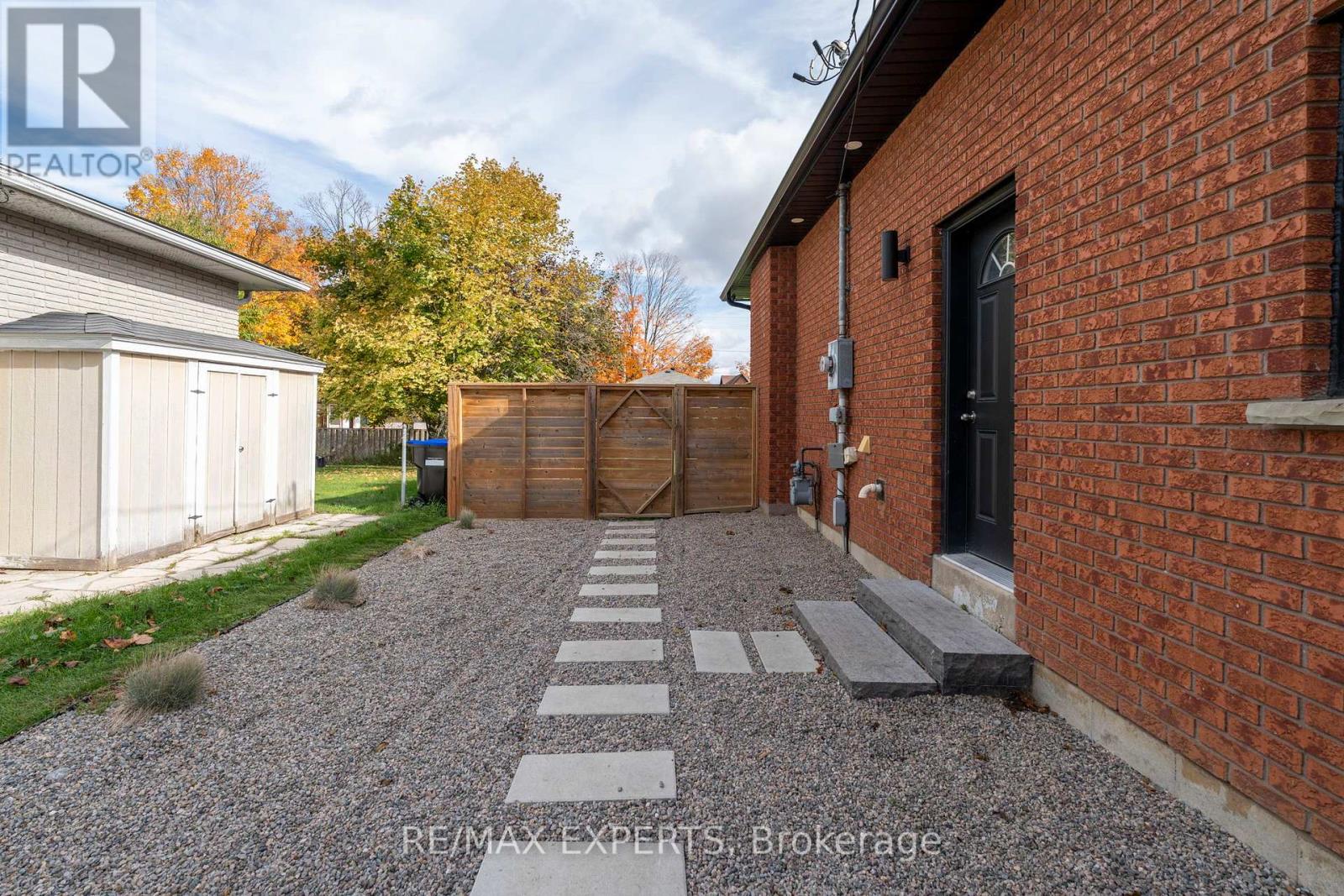 14 Henry Street, Essa (Thornton), Ontario  L0L 2N0 - Photo 8 - N12487064