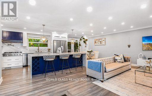 149 Allanhurst Drive, Toronto (Edenbridge-Humber Valley), Ontario  M9A 4K5 - Photo 11 - W12487035