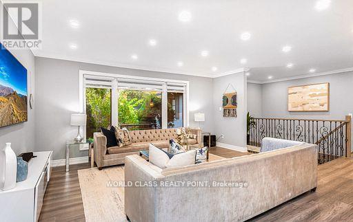 149 Allanhurst Drive, Toronto (Edenbridge-Humber Valley), Ontario  M9A 4K5 - Photo 4 - W12487035