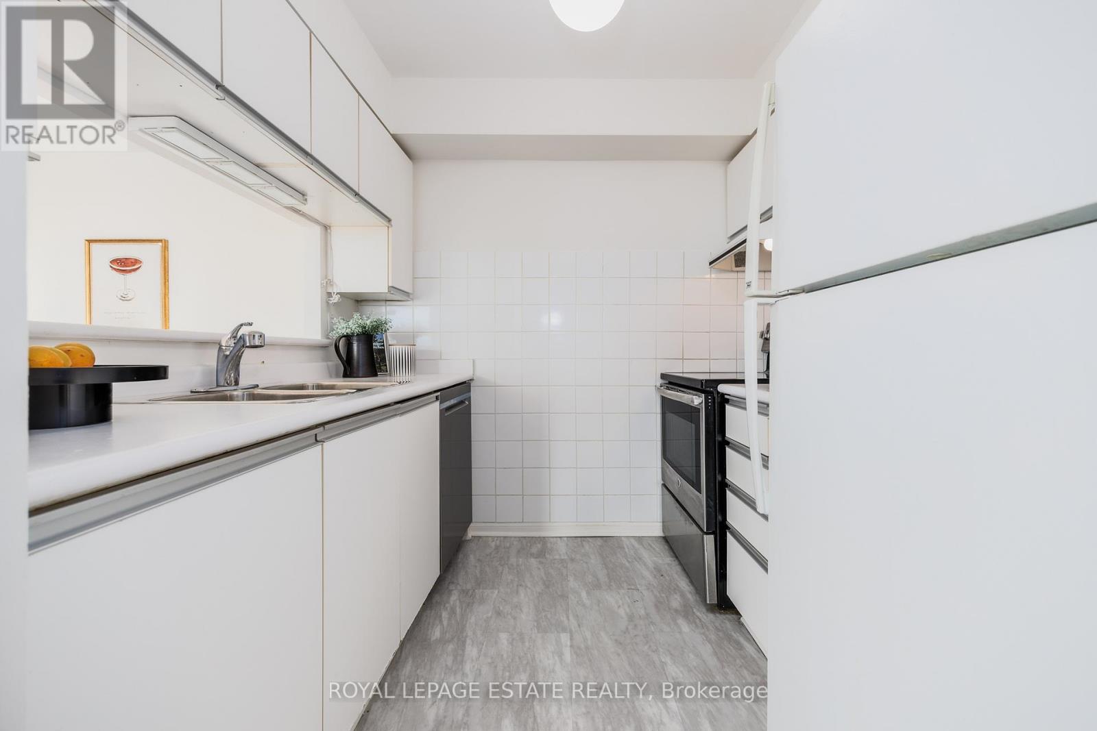 1903 - 3 Hickory Tree Road, Toronto, Ontario  M9N 3W5 - Photo 16 - W12487036