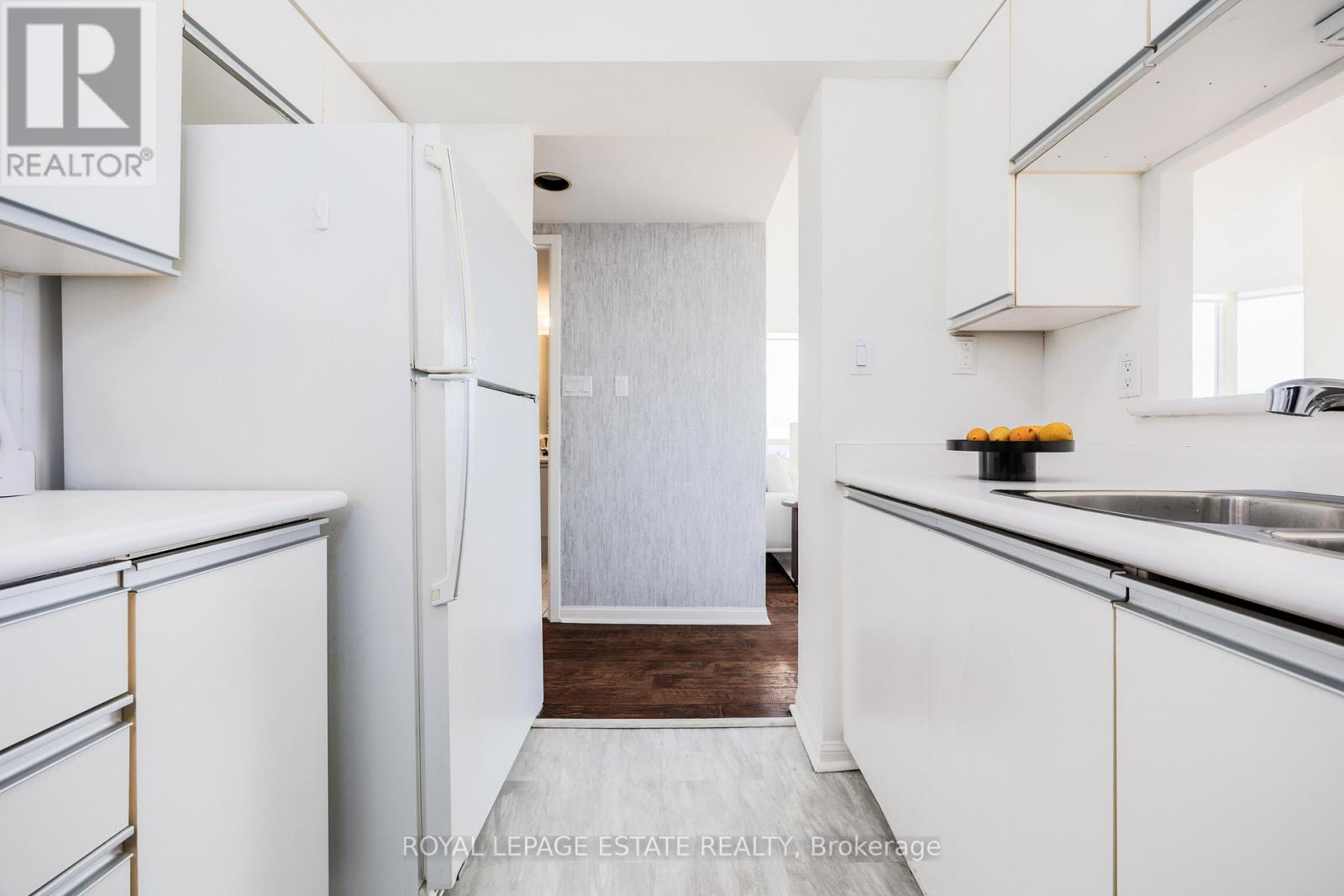 1903 - 3 Hickory Tree Road, Toronto, Ontario  M9N 3W5 - Photo 17 - W12487036