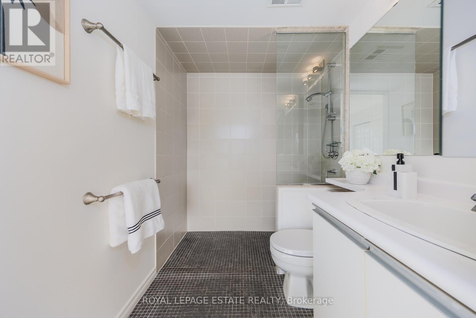 1903 - 3 Hickory Tree Road, Toronto, Ontario  M9N 3W5 - Photo 23 - W12487036