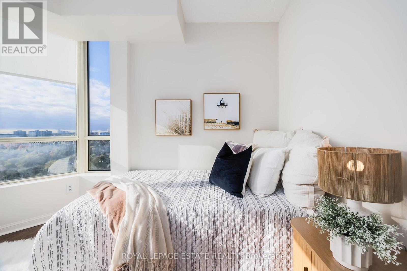 1903 - 3 Hickory Tree Road, Toronto, Ontario  M9N 3W5 - Photo 27 - W12487036