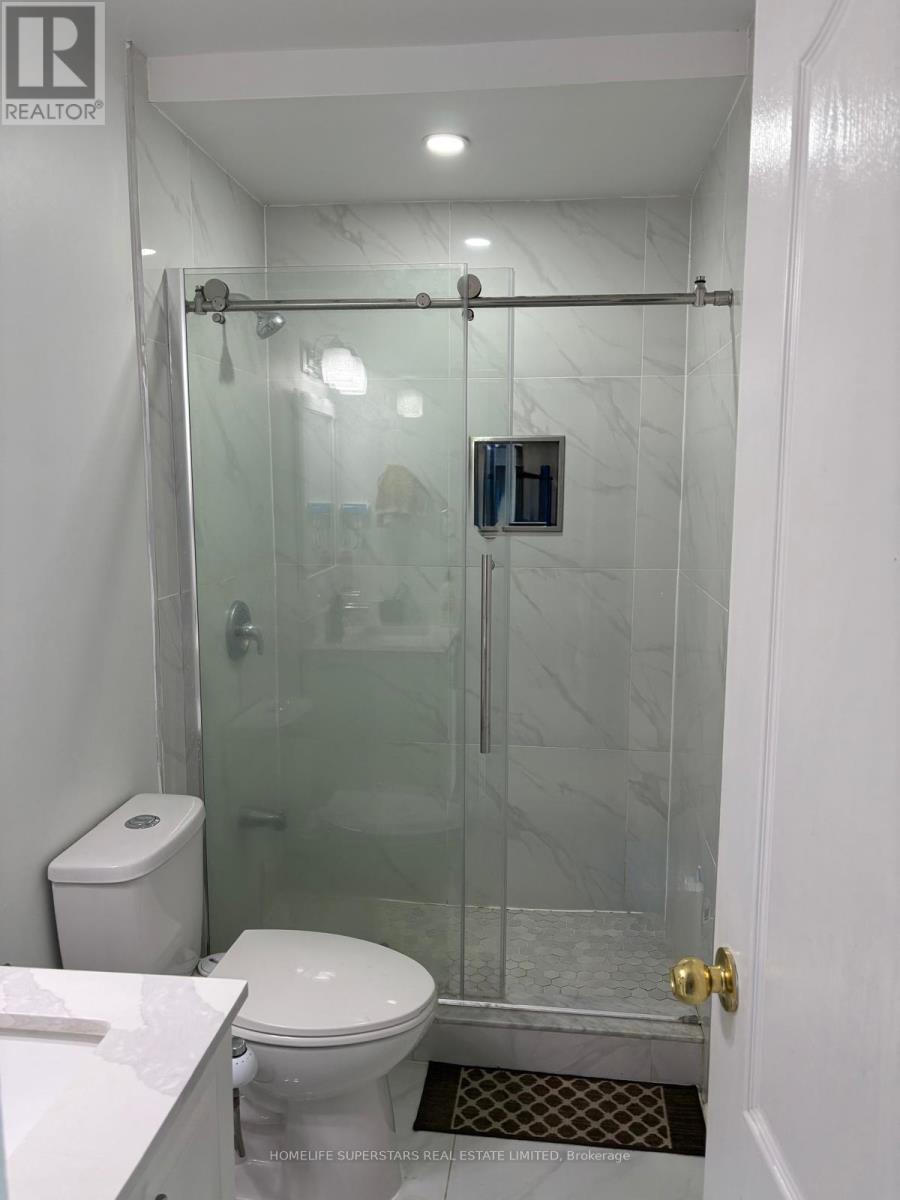 3787 Teeswater Road, Mississauga, Ontario  L4T 2A5 - Photo 10 - W12487037