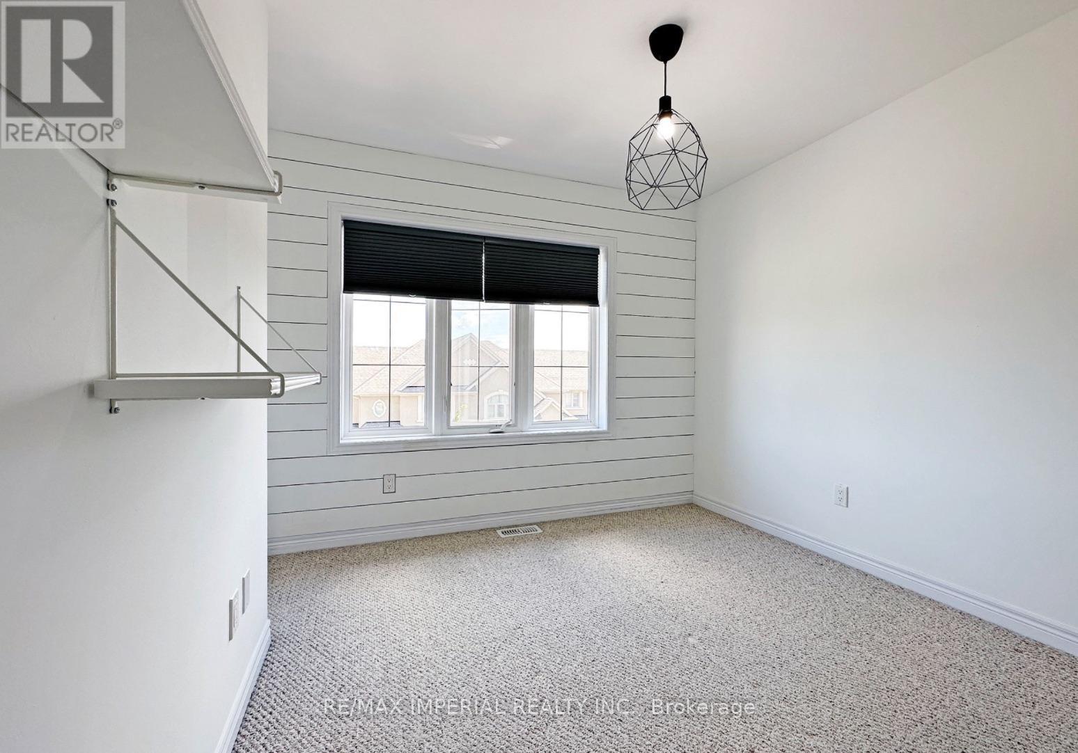 2299 Natasha Circle, Oakville, Ontario  L6M 1P3 - Photo 5 - W12487040