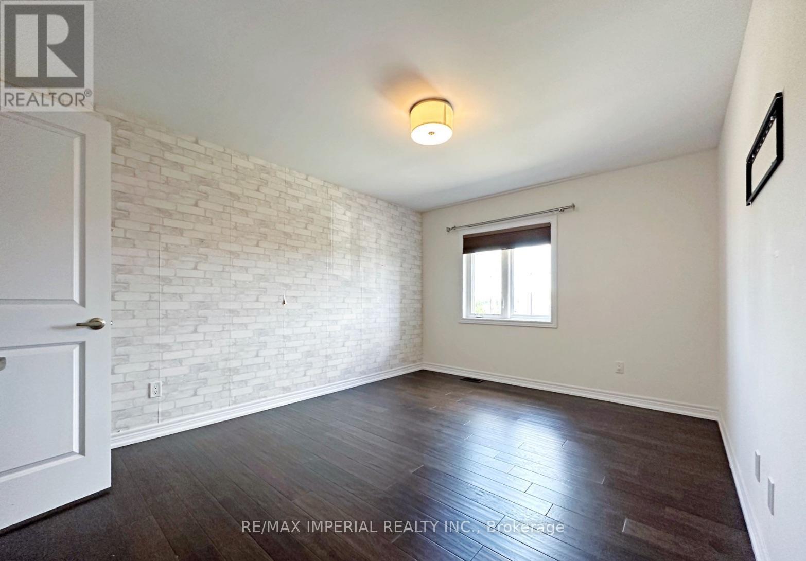 2299 Natasha Circle, Oakville, Ontario  L6M 1P3 - Photo 6 - W12487040