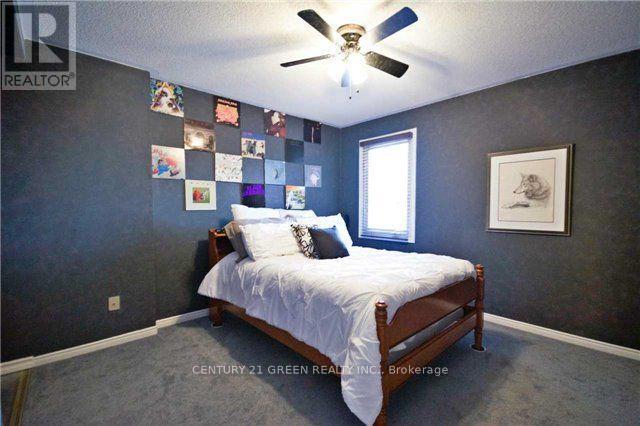 16 Niles Court, Brampton, Ontario  L6S 5T6 - Photo 11 - W12487045