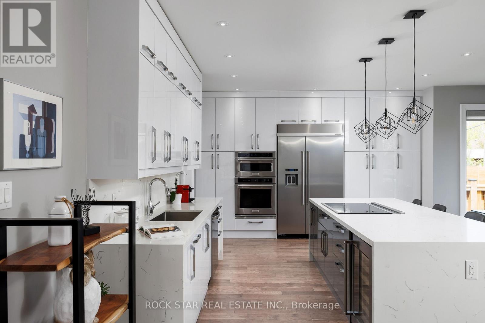 443 Seabourne Drive, Oakville, Ontario  L6L 4E9 - Photo 17 - W12487056