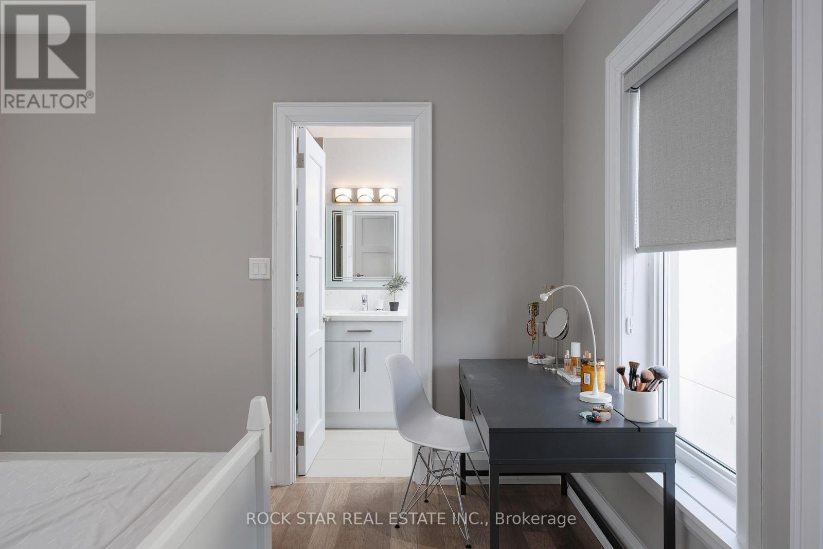 443 Seabourne Drive, Oakville, Ontario  L6L 4E9 - Photo 42 - W12487056