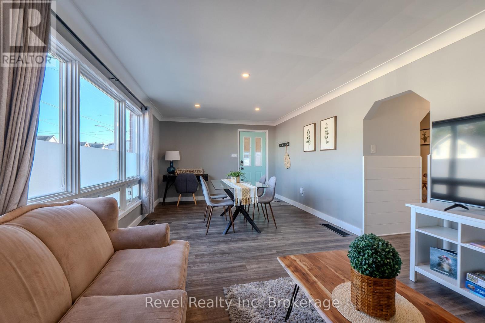 825 Mcintyre Street E, North Bay, Ontario P1B 1E9 - Photo 11 - X12487075