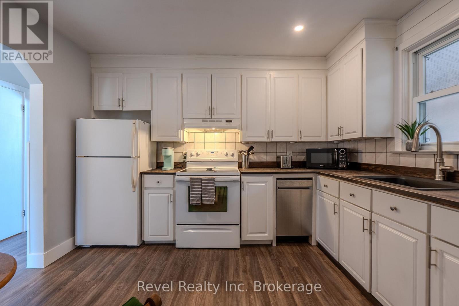 825 Mcintyre Street E, North Bay, Ontario P1B 1E9 - Photo 16 - X12487075