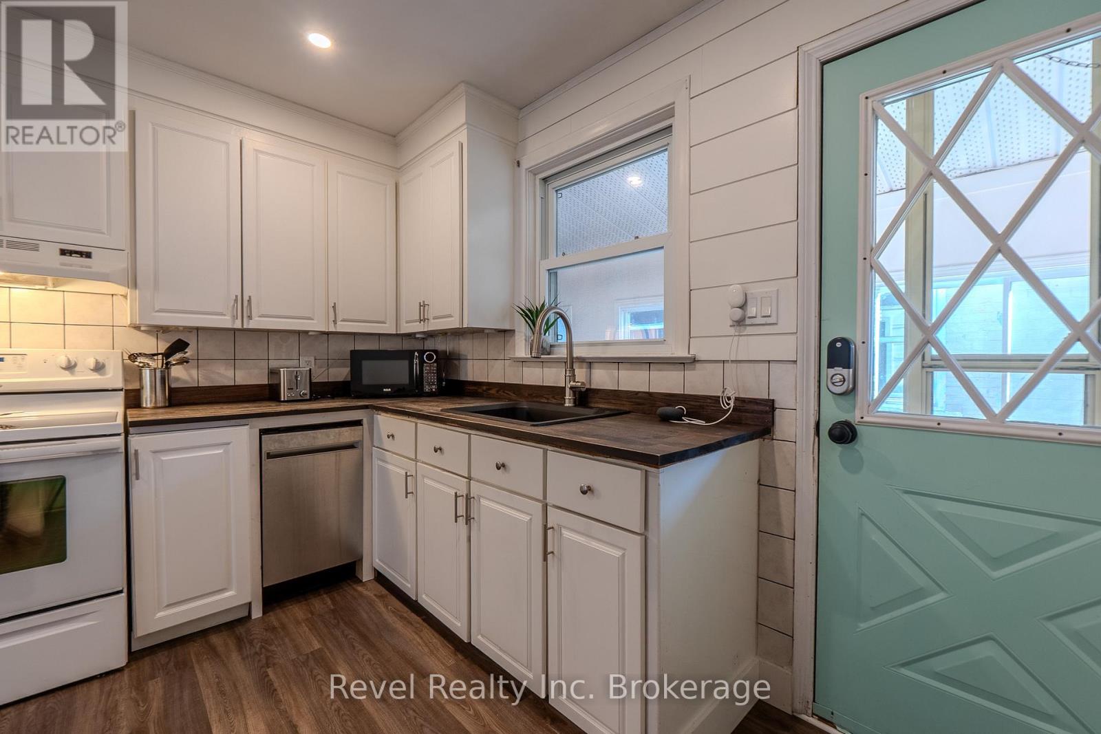 825 Mcintyre Street E, North Bay, Ontario P1B 1E9 - Photo 17 - X12487075