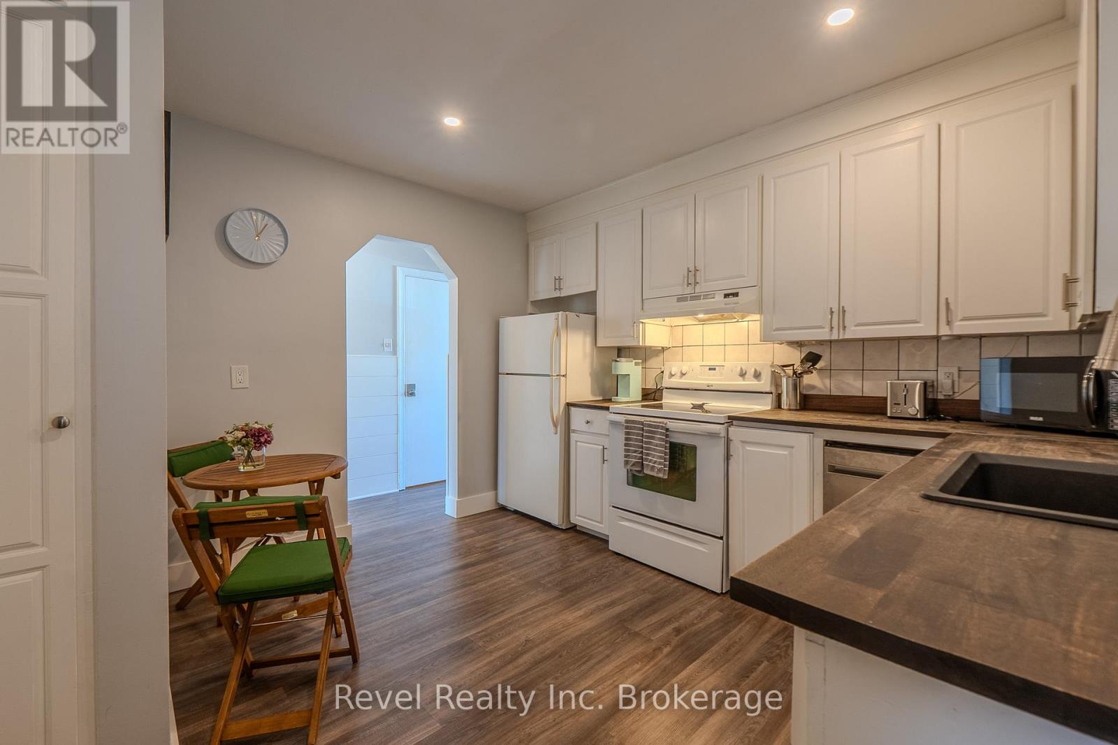 825 Mcintyre Street E, North Bay, Ontario P1B 1E9 - Photo 18 - X12487075