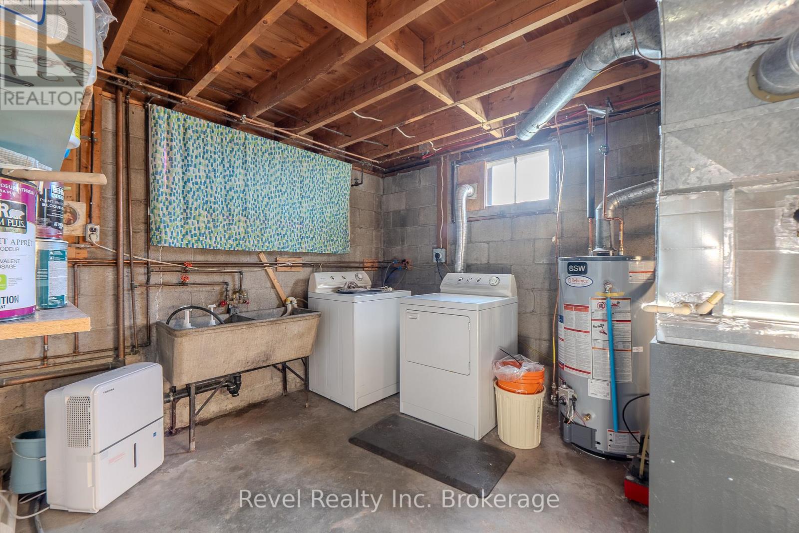 825 Mcintyre Street E, North Bay, Ontario P1B 1E9 - Photo 37 - X12487075