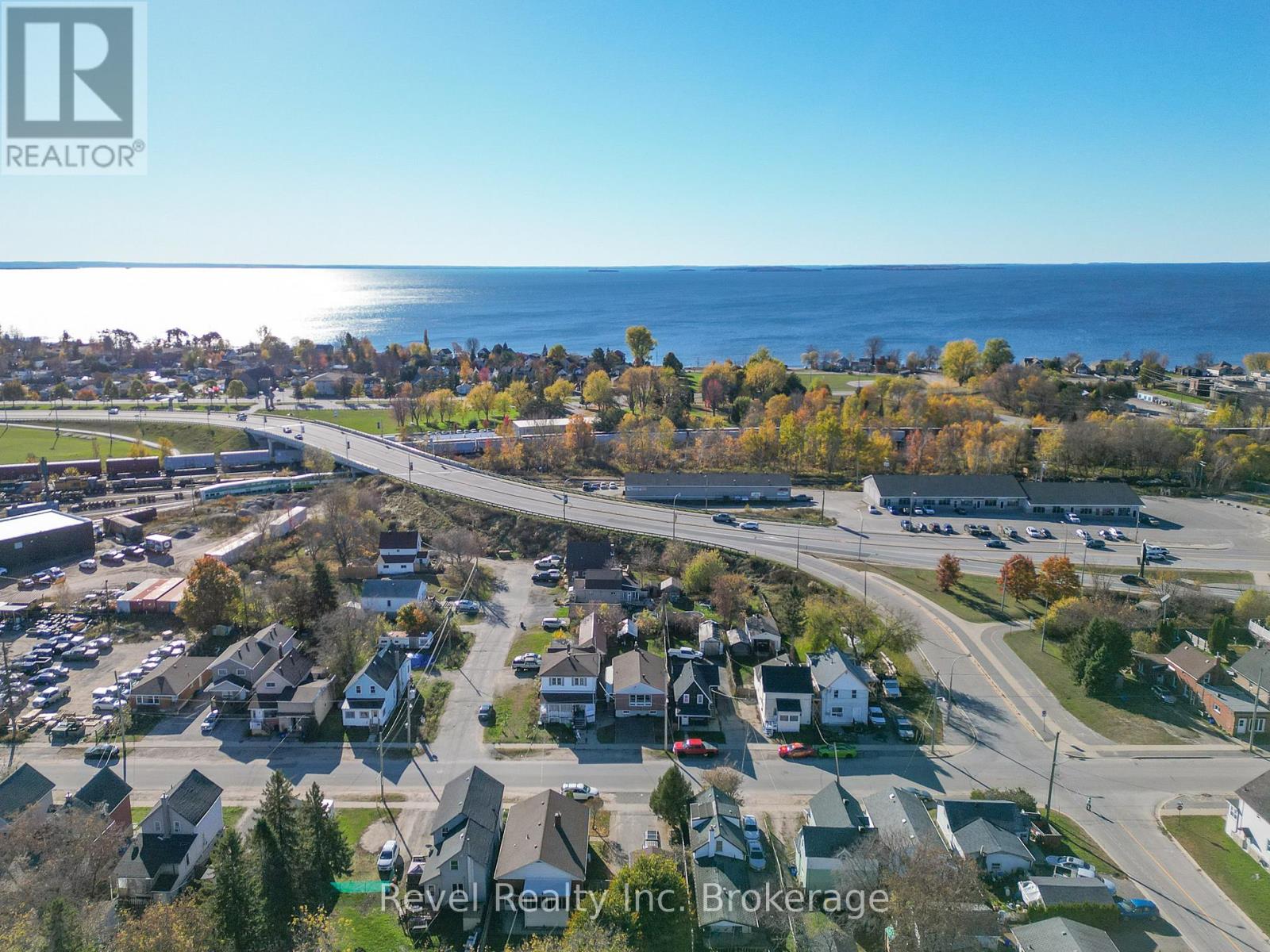 825 Mcintyre Street E, North Bay, Ontario P1B 1E9 - Photo 46 - X12487075