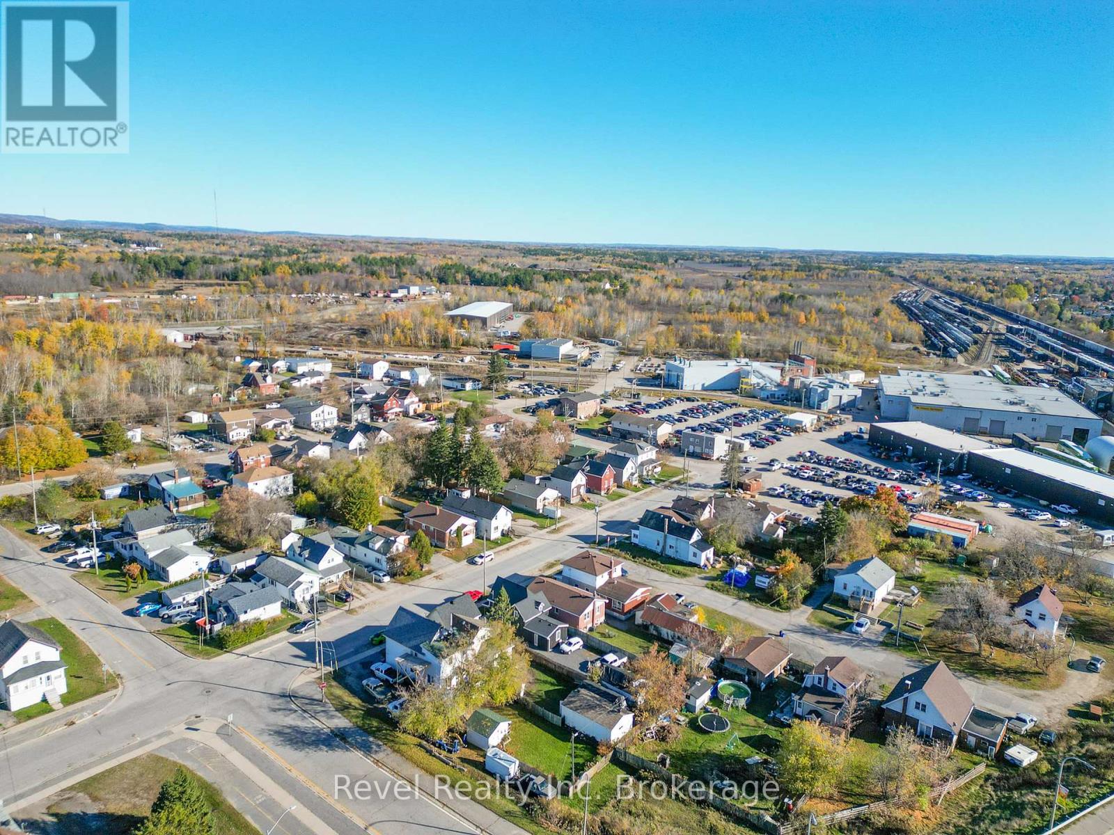 825 Mcintyre Street E, North Bay, Ontario P1B 1E9 - Photo 48 - X12487075