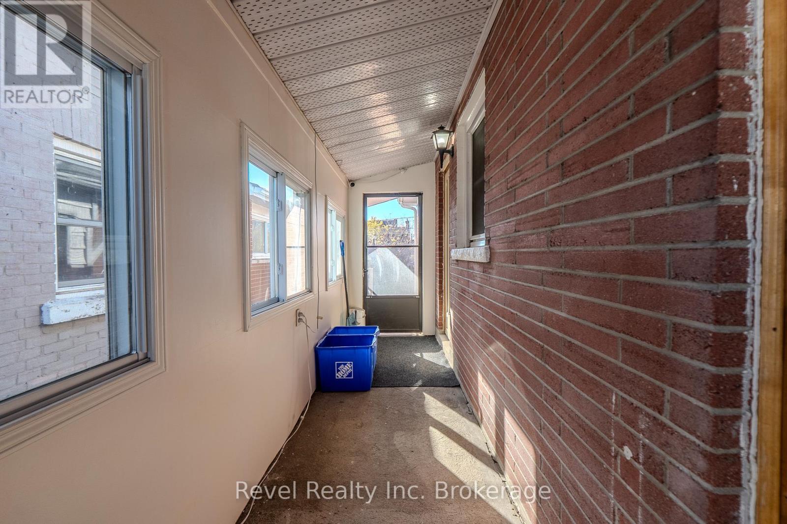 825 Mcintyre Street E, North Bay, Ontario P1B 1E9 - Photo 5 - X12487075